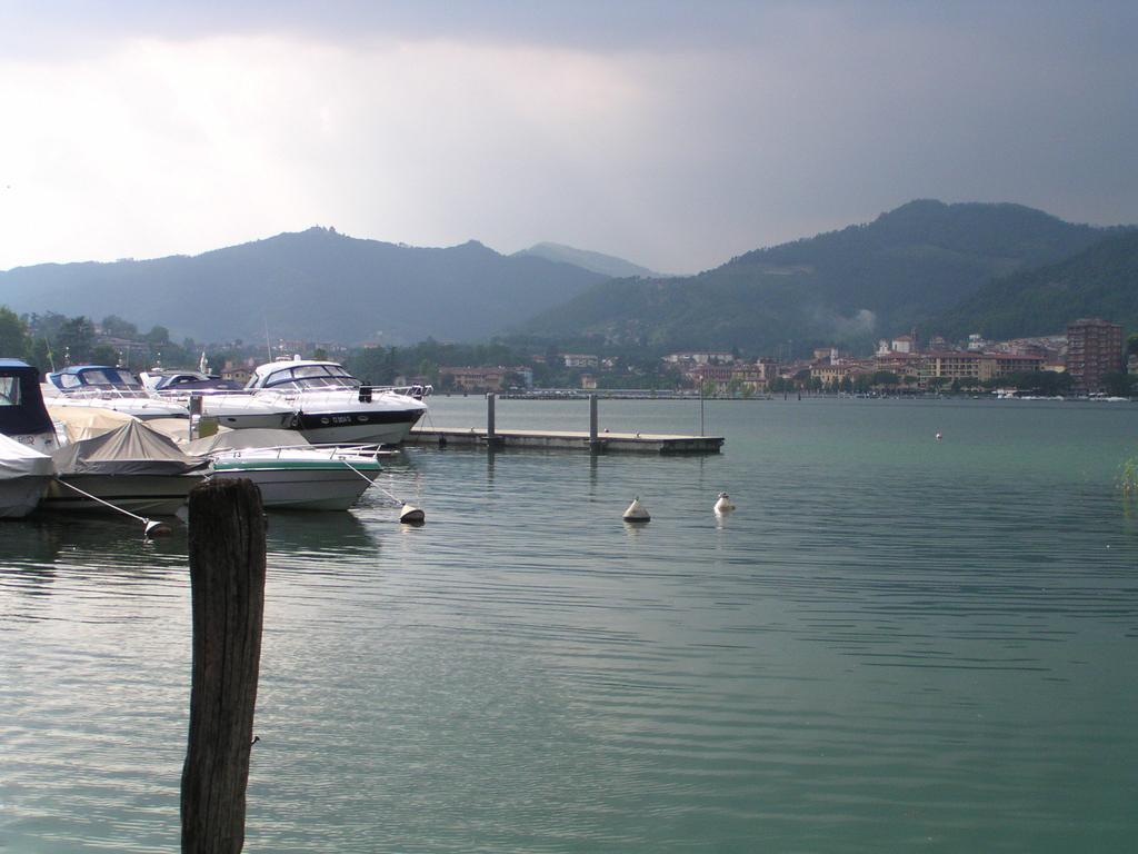 B&B Aria Di Lago Paratico Luaran gambar